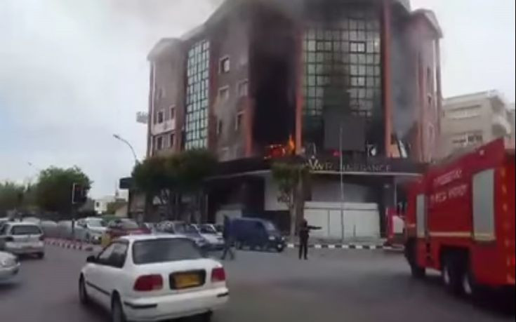 Έκρηξη και πυρκαγιά σε κτίριο της Λεμεσού (βίντεο)